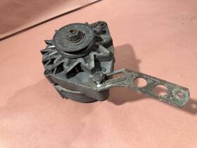12312287828 Bmw E28 528e E30 M3 325e 325i 2.7l M20 Bosch Alternator Assembly Oem 181k Miles