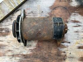Bosch 0101302033034 Volvo 544 Generator 101 302 033 034 Read