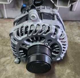 13532887 Cadillac Ct4 2.0l Engine Alternator Oem Used