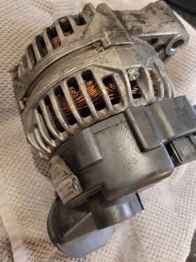 12317507539 Carquest For 01-06 Bmw E39 Engine Alternator 525i