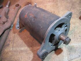 9015 Delco Remy 12 Volt Generator 58-62 Chevy Reman