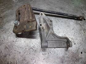 E57a-10145-ba Ford E27e-10239ad 88 Ranger 2300 4cyl Alternator Brackets And