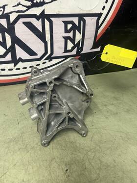 12638316 Gm Trucks Alternator Bracket Support Mount Pulley Chevrolet Silverado 3500 11-16