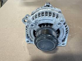 84331735 Gm Trucks 17 - 22 Chevy Express 2500 3500 2.8l Alternator Tested Working Oem