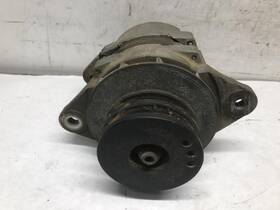 1117894 International 4900 Alternator - Used P/n
