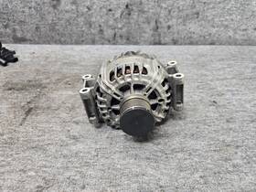 0009063000 Mercedes-benz 12-15 W204 C250 Slk250 1.8l Engine Generator Alternator 150 Amp 14v Oem