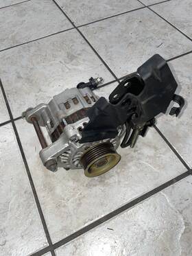 23100-5v410 Nissan Sr20 Ve Oem Alternator With Bracket Used Sr20ve