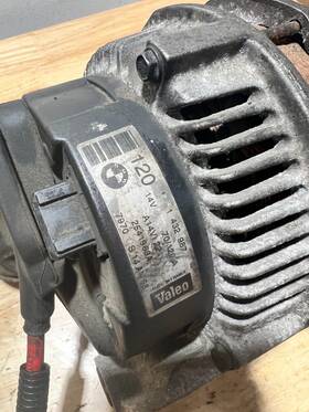 2541963a Valeo 1432987 Bmw Z3 3 Series 5 E36 E39 Alternator Oem